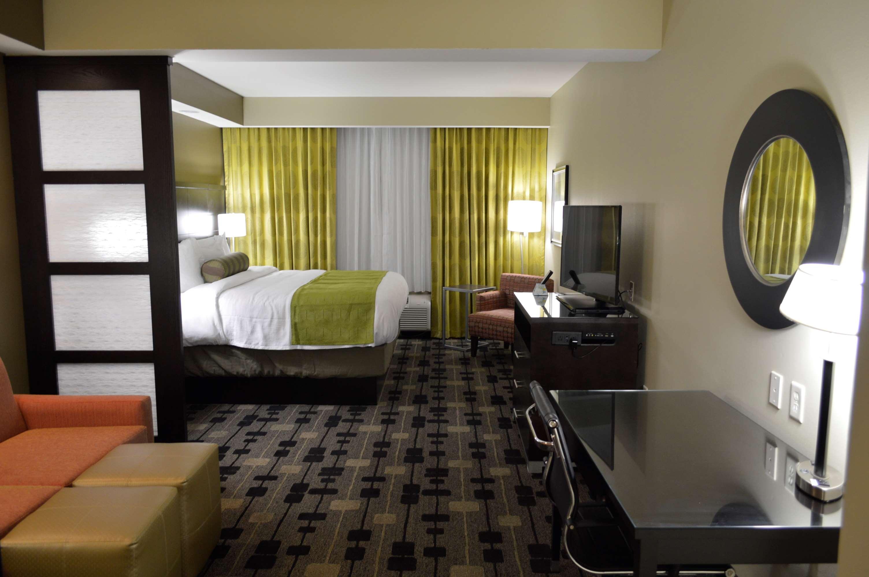 Best Western Plus University Inn Hattiesburg Eksteriør bilde